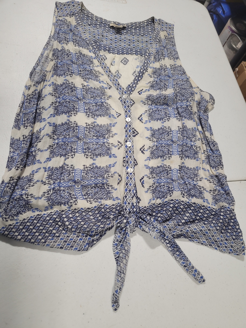 Lucky Brand Blue & Cream Tie-Front Sleeveless Camisole - Picture 1 of 3